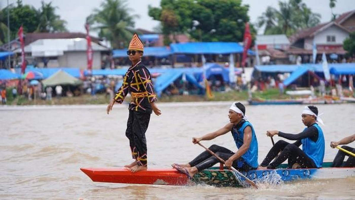 lomba perahu